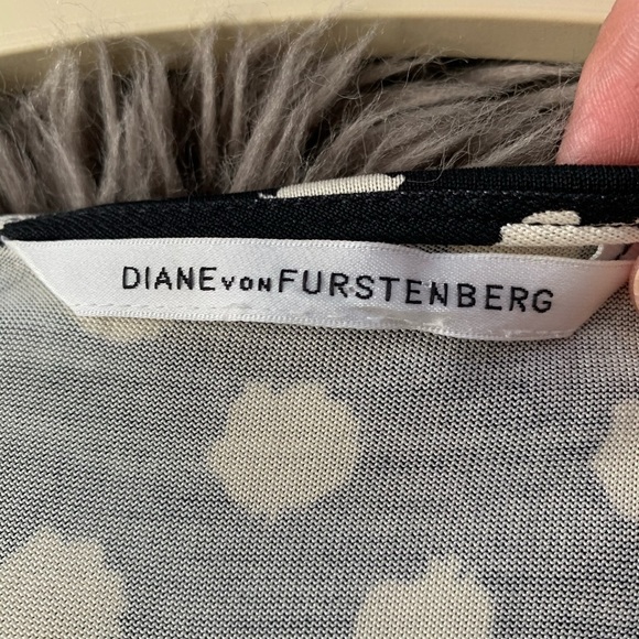 Diane Von Furstenberg Julian Wrap Dress - Picture 9 of 10